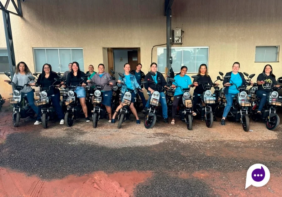 Saúde de Marilena ganha veículo, computadores e 18 scooters elétricas para agilizar atendimento.