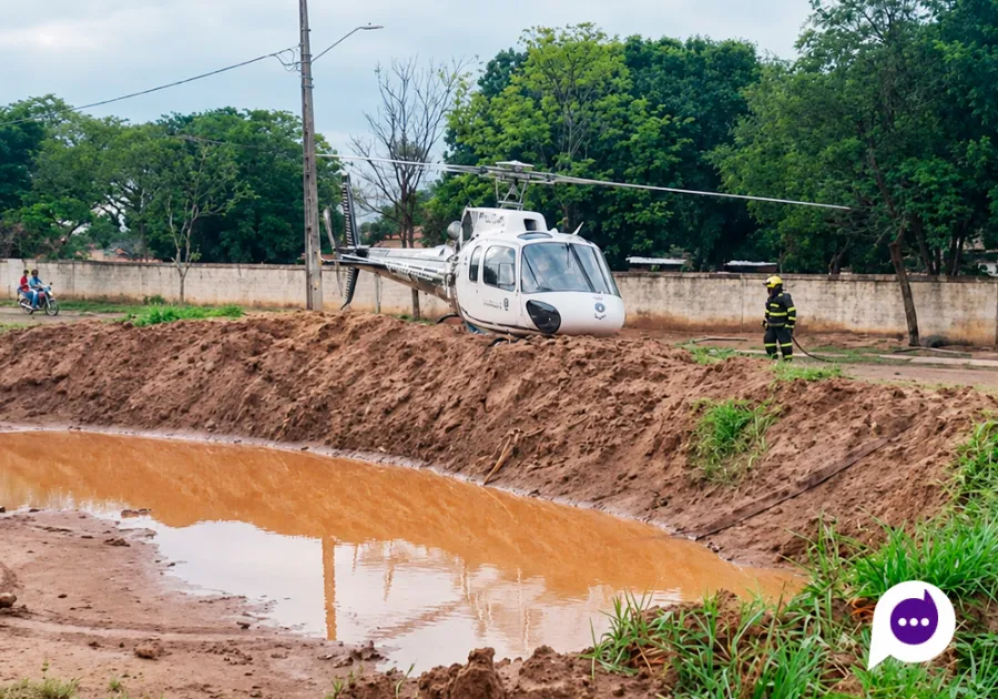 Jovem de 17 anos é resgatado de helicóptero após peça de meia tonelada desabar sobre ele em Nova Londrina