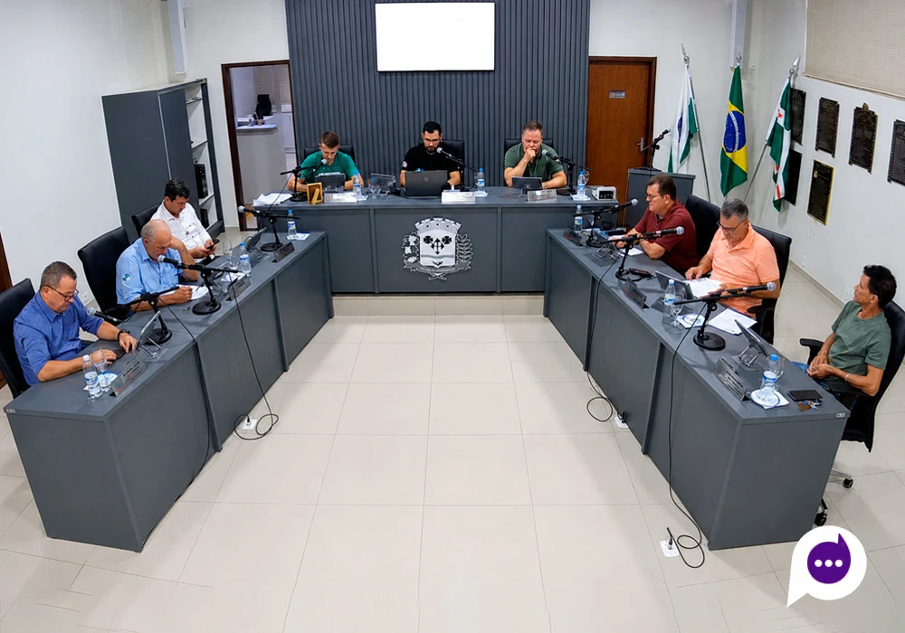 Câmara de Nova Londrina aprova auxílio para estudantes do EJA e novo programa de recuperação fiscal