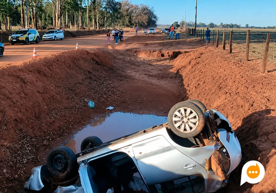 Capotamento na PR-218 deixa motorista de 34 anos morto em Querência do Norte