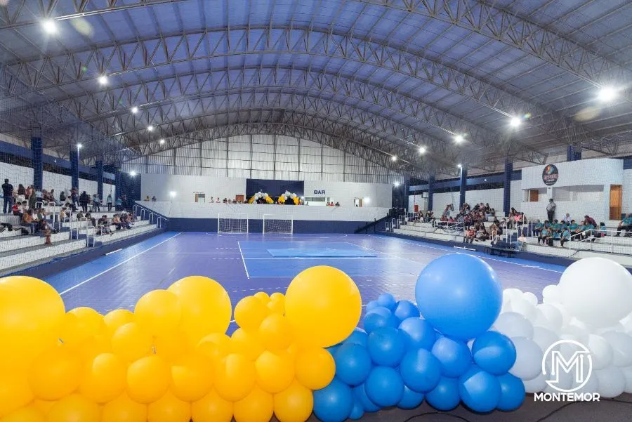 Ginásio de Esportes de Diamante do Norte é reinaugurado com homenagens e atividades esportivas