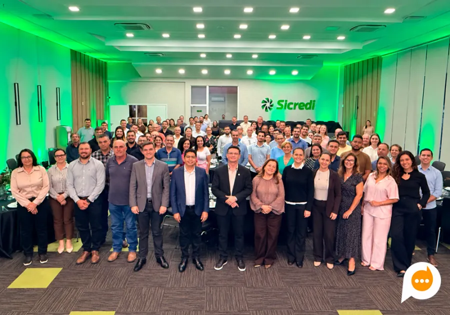 Encontro do Sicredi em Nova Londrina debate resultados semestrais e conscientização política