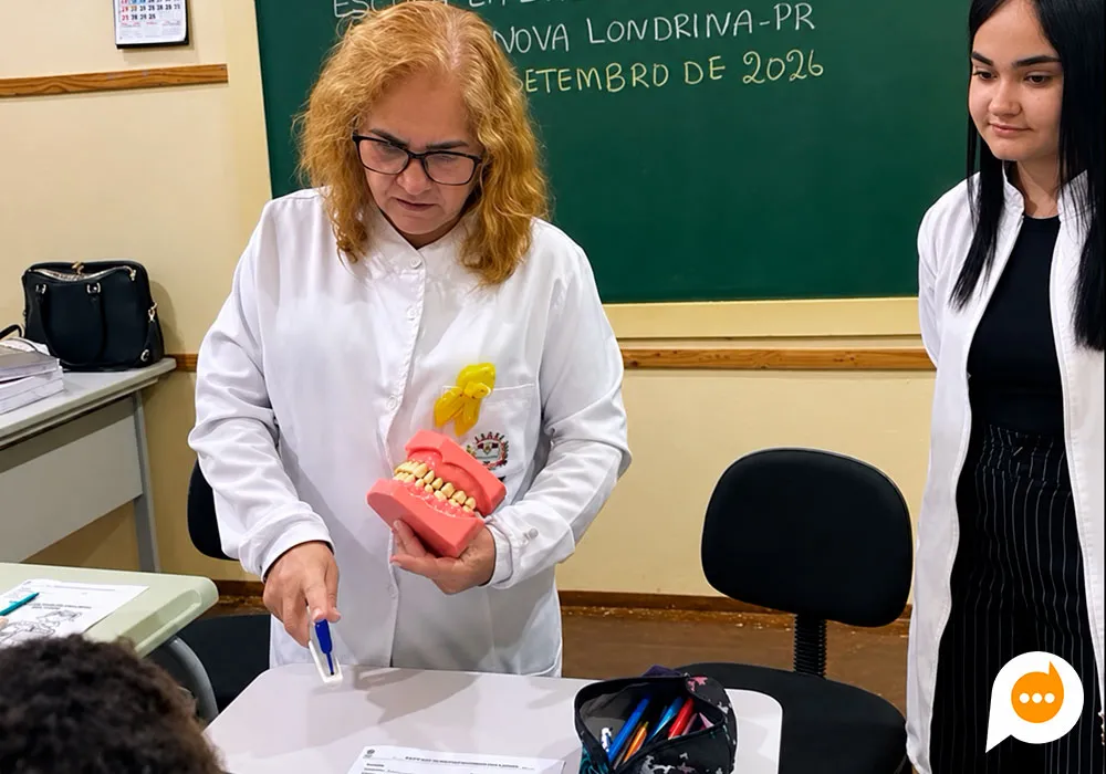 Ação de saúde bucal orienta alunos da APAE em Nova Londrina