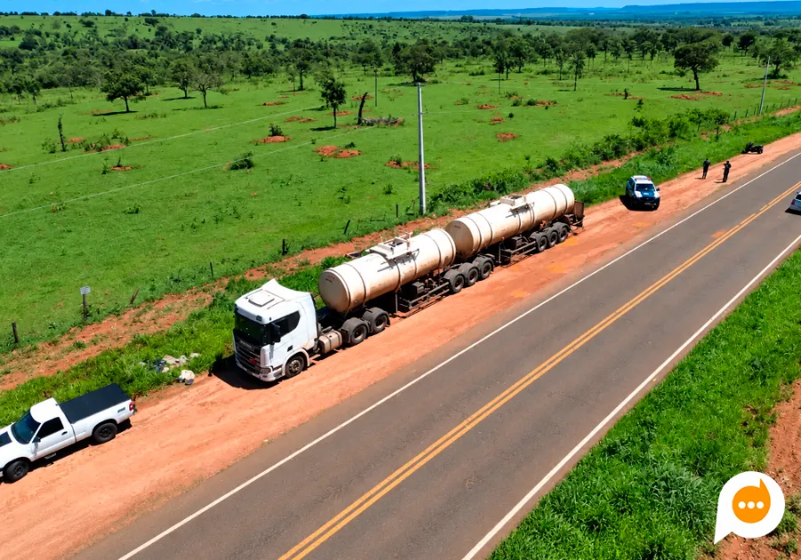 Caminhão roubado em Diamante do Norte é localizado sem carga entre Bataguassu e Anaurilândia