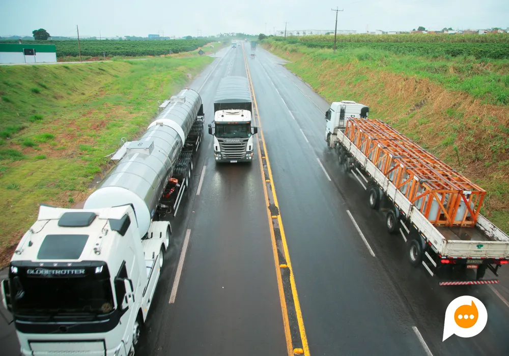 EPR Paraná realiza ação educativa sobre os riscos do sono ao volante em Arapongas